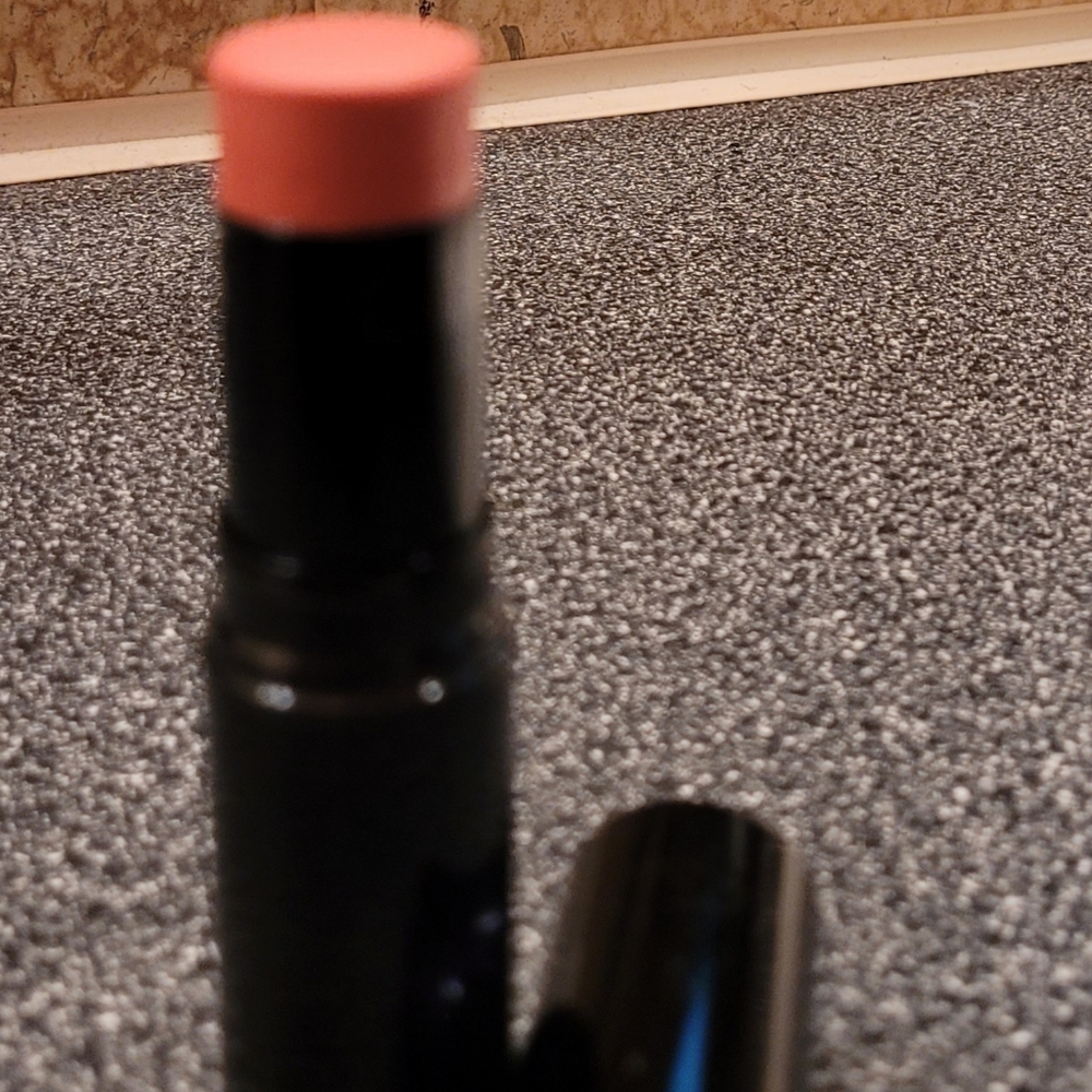 Chanel healthy glow #121
